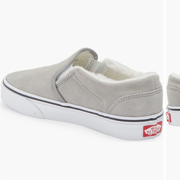 NIB Vans size 8.5 - Picture 2 of 3